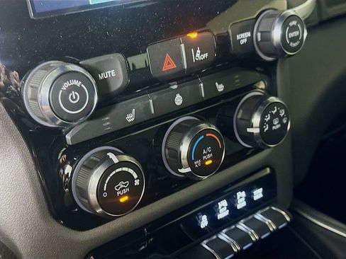 Used 2025 RAM 1500 Big Horn AWD/4WD image 27