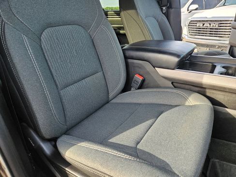 Used 2021 RAM 1500 Big Horn RWD image 29