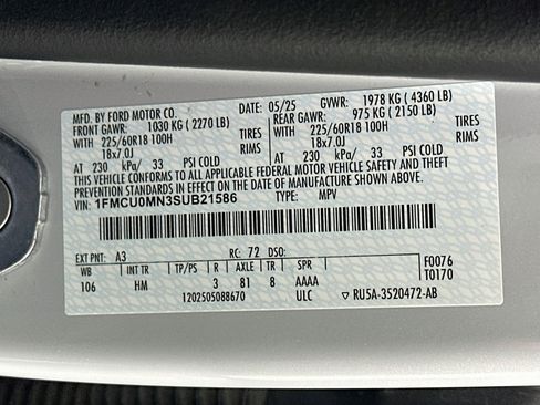 Used 2025 Ford Escape ST-Line FWD image 12