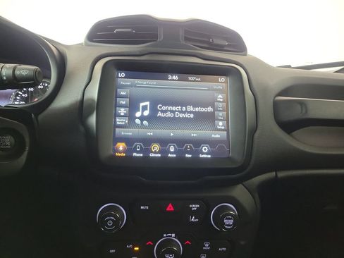 Used 2022 Jeep Renegade Latitude AWD/4WD image 20
