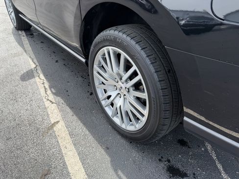 Used 2024 Ford Expedition Max Limited image 11