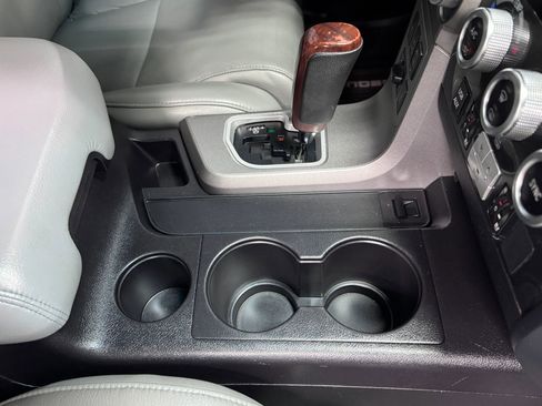 Used 2016 Toyota Sequoia Platinum image 12