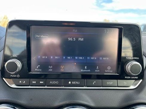 Used 2024 Nissan Sentra S image 22