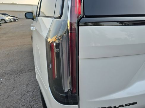 Used 2024 Cadillac Escalade Sport w/ LPO, ONYX Package AWD/4WD image 36
