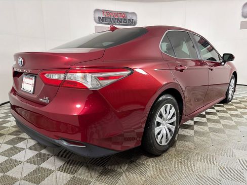 Used 2019 Toyota Camry LE w/ Sunroof Package image 4