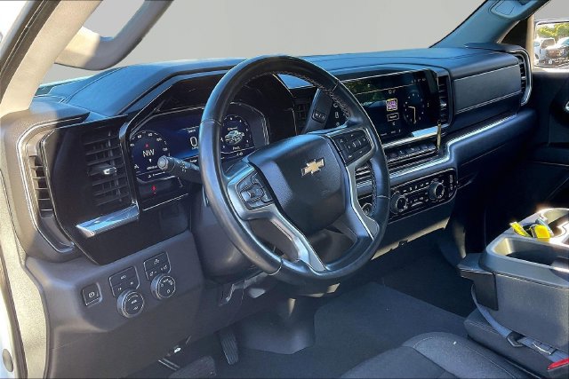 Used 2023 Chevrolet Silverado 1500 LT AWD/4WD image 12