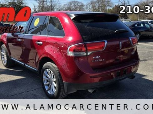 Used 2013 Lincoln MKX FWD image 3