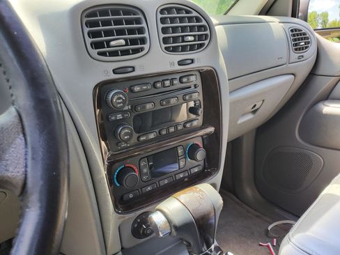 Used 2006 Buick Rainier CXL RWD image 21