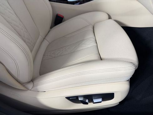 Used 2023 BMW 530i w/ Premium Package RWD image 34