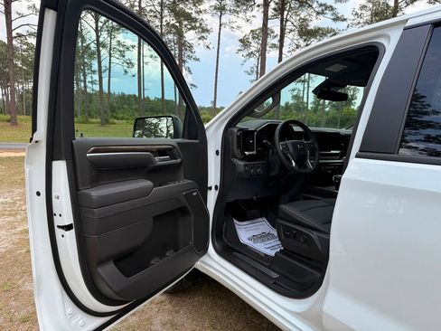New 2026 Chevrolet Silverado 1500 RST w/ RST All Star Premium Package AWD/4WD image 11