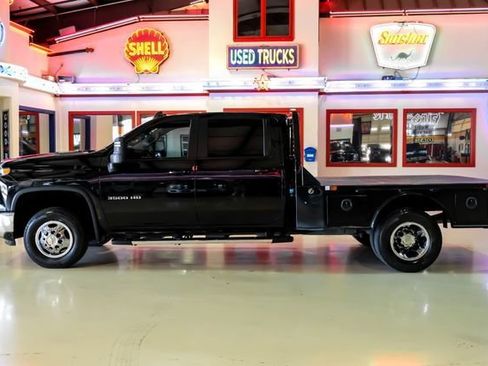 Used 2024 Chevrolet Silverado 3500 LT w/ Convenience Package AWD/4WD image 12