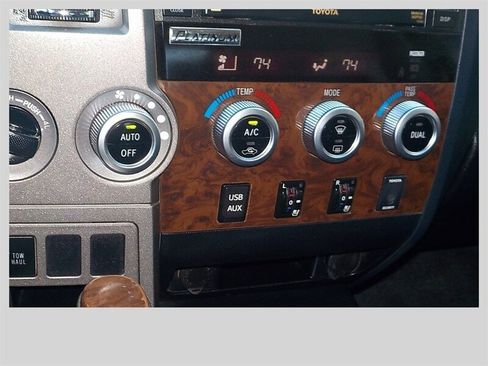 Used 2012 Toyota Tundra Limited w/ Platinum Pkg AWD/4WD image 24