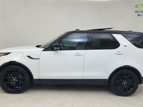 Used 2023 Land Rover Discovery HSE R-Dynamic AWD/4WD image 10