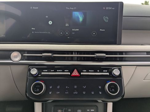 New 2025 Hyundai Tucson Limited image 10