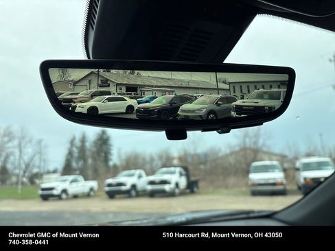 New 2026 Chevrolet Equinox LT w/ Convenience Package II AWD/4WD image 31