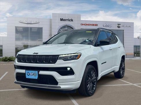 Certified 2022 Jeep Compass High Altitude AWD/4WD image 4