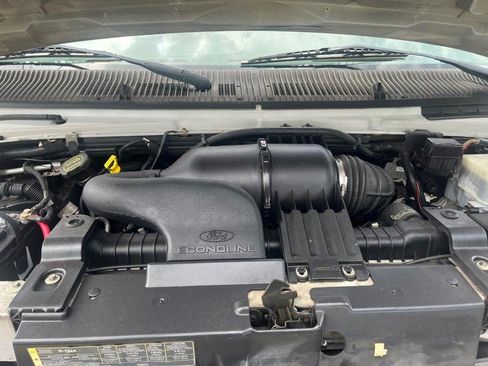 Used 2007 Ford E-350 and Econoline 350 Super Duty RWD image 6