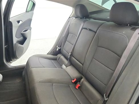 Used 2017 Chevrolet Cruze LT w/ Convenience Package FWD image 22