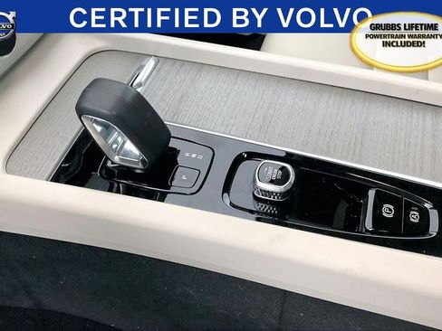 Certified 2023 Volvo XC60 B5 Plus w/ Climate Package image 18