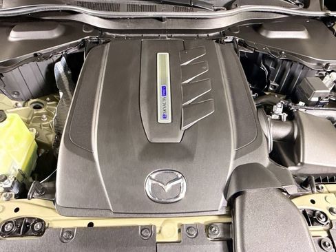 Used 2025 MAZDA CX-70 Plug-In Hybrid w/ Premium Plus AWD/4WD image 22