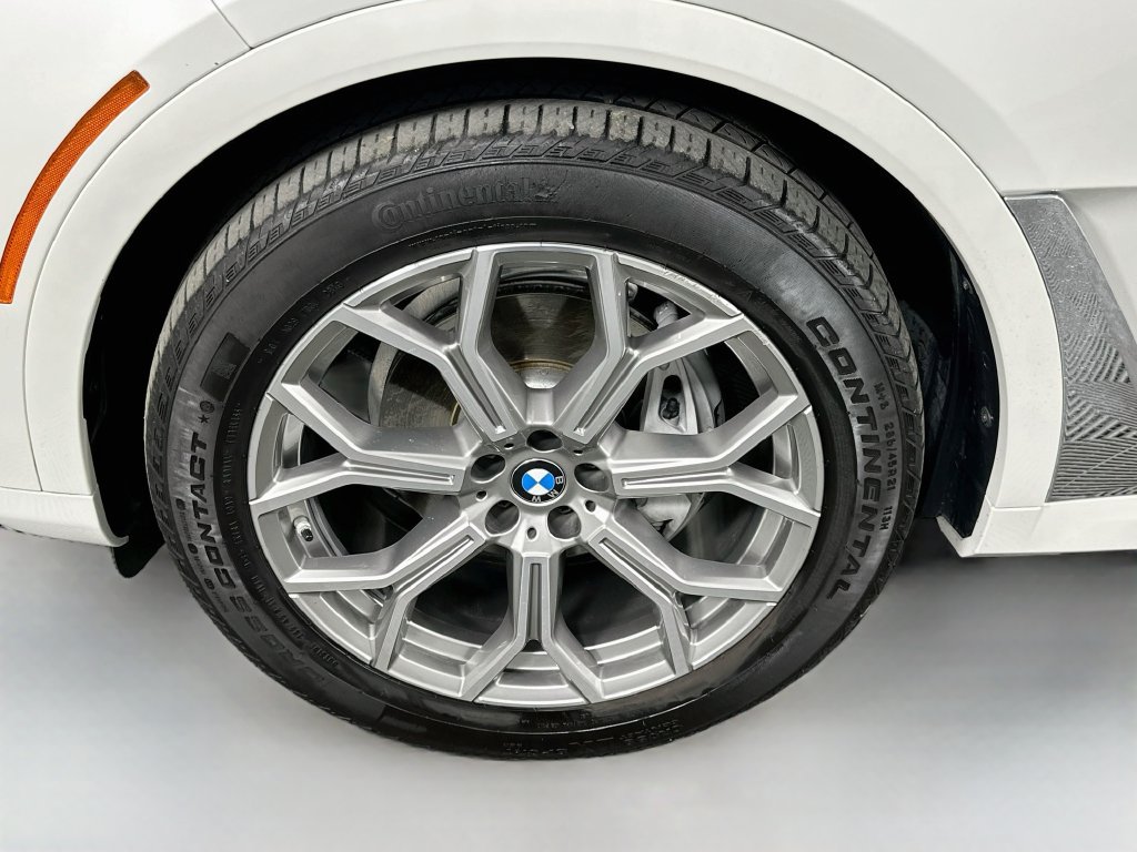 Used 2019 BMW X7 xDrive40i w/ Premium Package AWD/4WD image 33