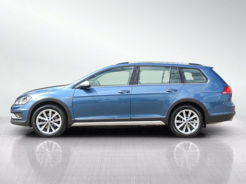 Used 2017 Volkswagen Golf Alltrack S AWD/4WD image 2