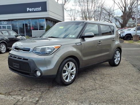 Used 2015 Kia Soul + w/ Primo Package FWD image 3