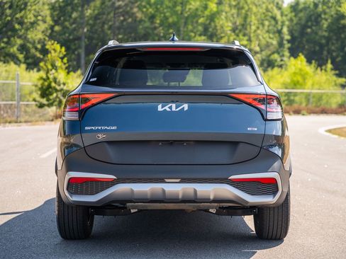Used 2023 Kia Sportage EX image 6
