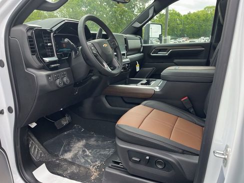 New 2026 Chevrolet Silverado 2500 High Country w/ High Country Premium Package AWD/4WD image 6