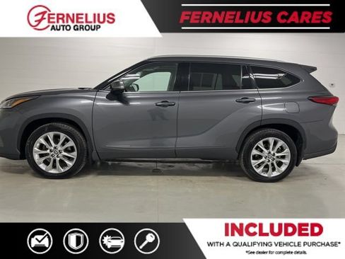 Used 2021 Toyota Highlander Limited AWD/4WD image 4