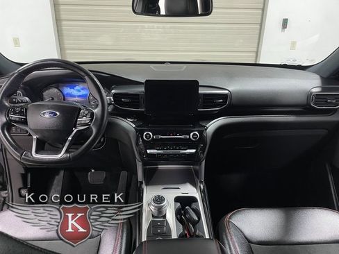 Used 2022 Ford Explorer ST-Line w/ Class IV Trailer Tow Package image 13