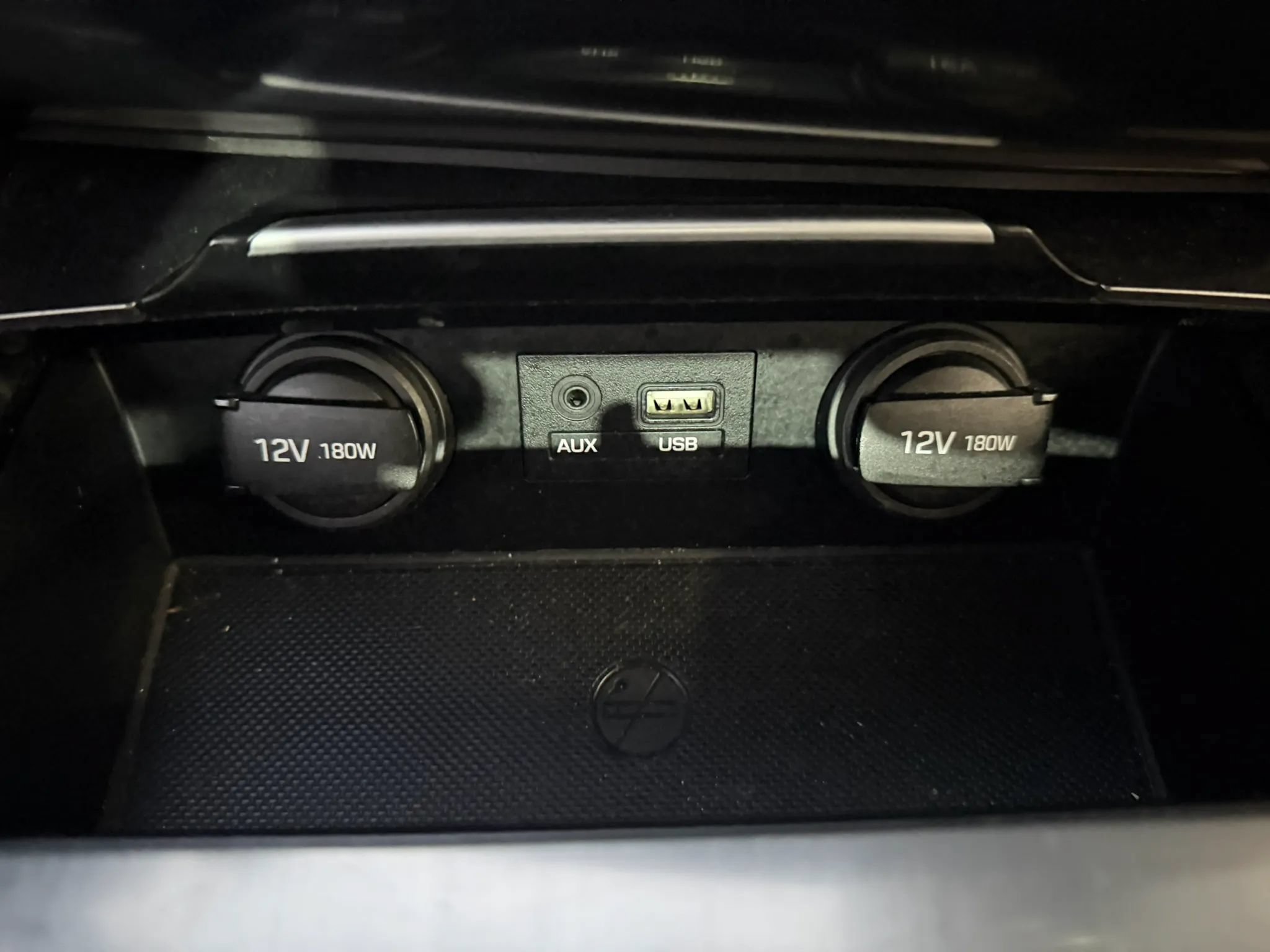 Used 2015 Hyundai Genesis 3.8 w/ Option Group 02 RWD image 22