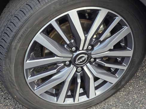 Used 2024 Nissan Kicks SV FWD image 13