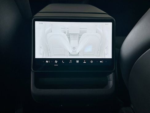 Used 2025 Tesla Model 3 Long Range RWD image 26