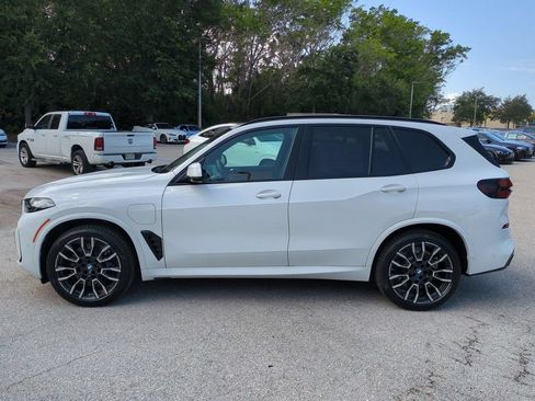 New 2026 BMW X5 xDrive50e w/ M Sport Package AWD/4WD image 7