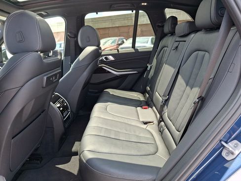 Used 2021 BMW X5 xDrive40i w/ Premium Package AWD/4WD image 11