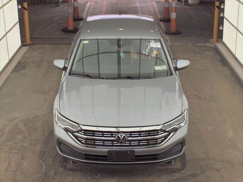 Used 2024 Volkswagen Jetta S FWD image 6