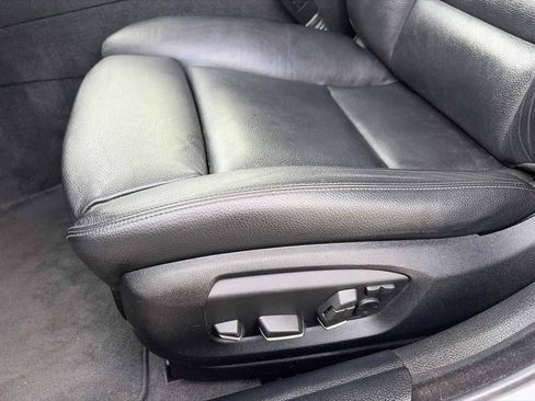 Used 2014 BMW 550i Sedan RWD image 9