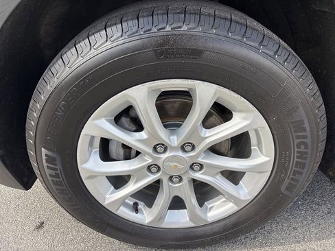 Used 2018 Chevrolet Equinox LT image 10