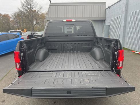 Used 2018 Ford F150 Platinum w/ Technology Package image 27
