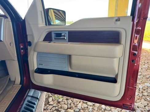 Used 2014 Ford F150 King Ranch w/ Off-Road Package image 27