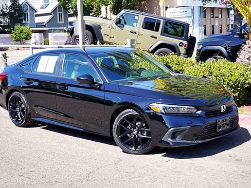 Used 2024 Honda Civic Sport image 3