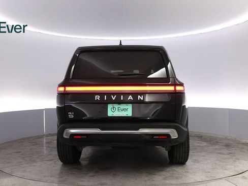 Used 2024 Rivian R1S Adventure AWD/4WD image 15