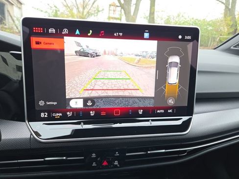 New 2026 Volkswagen GTI SE image 29