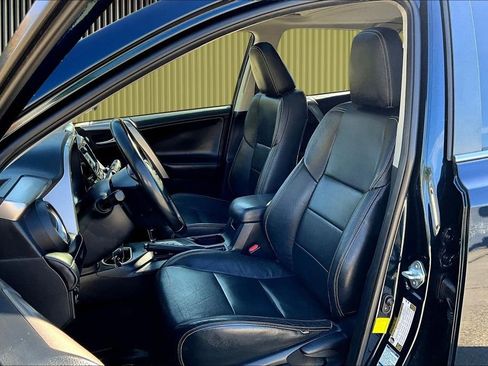 Used 2017 Toyota RAV4 XLE image 26