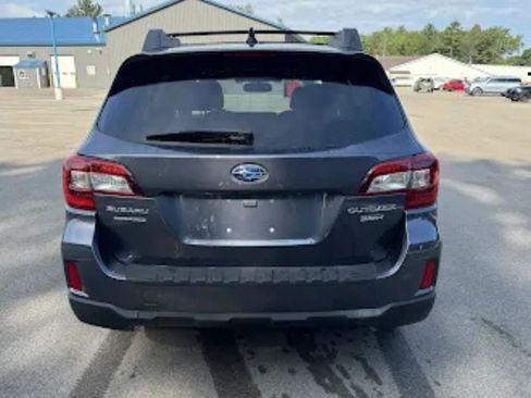 Used 2016 Subaru Outback 3.6R Limited AWD/4WD image 5
