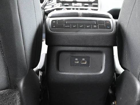 Used 2022 Nissan Pathfinder SV w/ SV Black Package FWD image 9