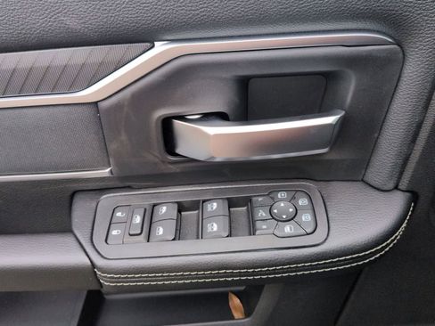 New 2026 RAM 2500 Big Horn AWD/4WD image 13