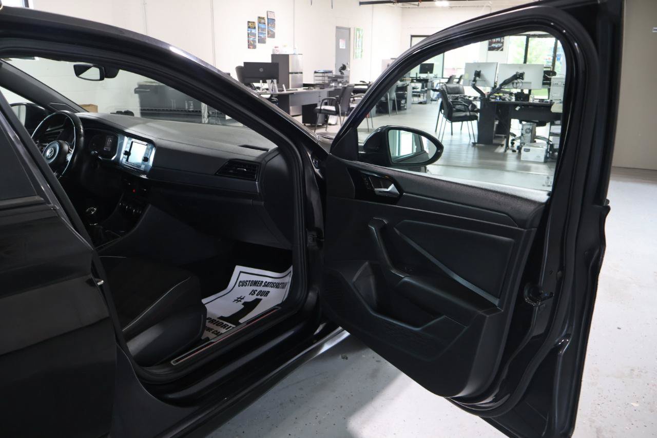 Used 2019 Volkswagen Jetta GLI FWD image 24
