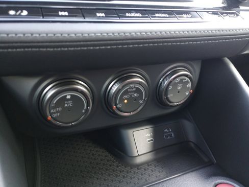 New 2026 Nissan Z NISMO w/ Floor Mat Package image 17